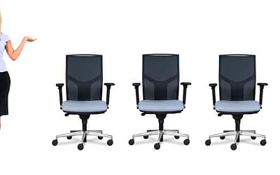 Goldie Rocks and the Three Chairs